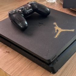 PS4 