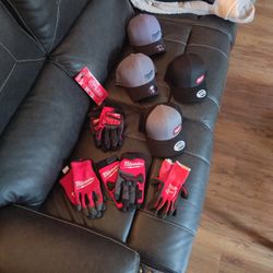 Milwaukee Hats N Gloves 