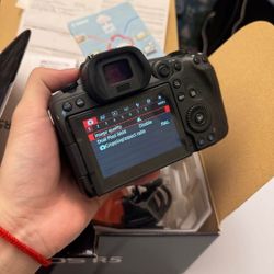 Canon R5
