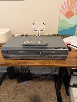 VHS/ DVD Player Magnavox MWD2205