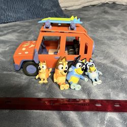 Bluey Family Car