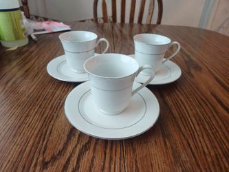 Classic Platinum brand teacup and sauser set (1999)