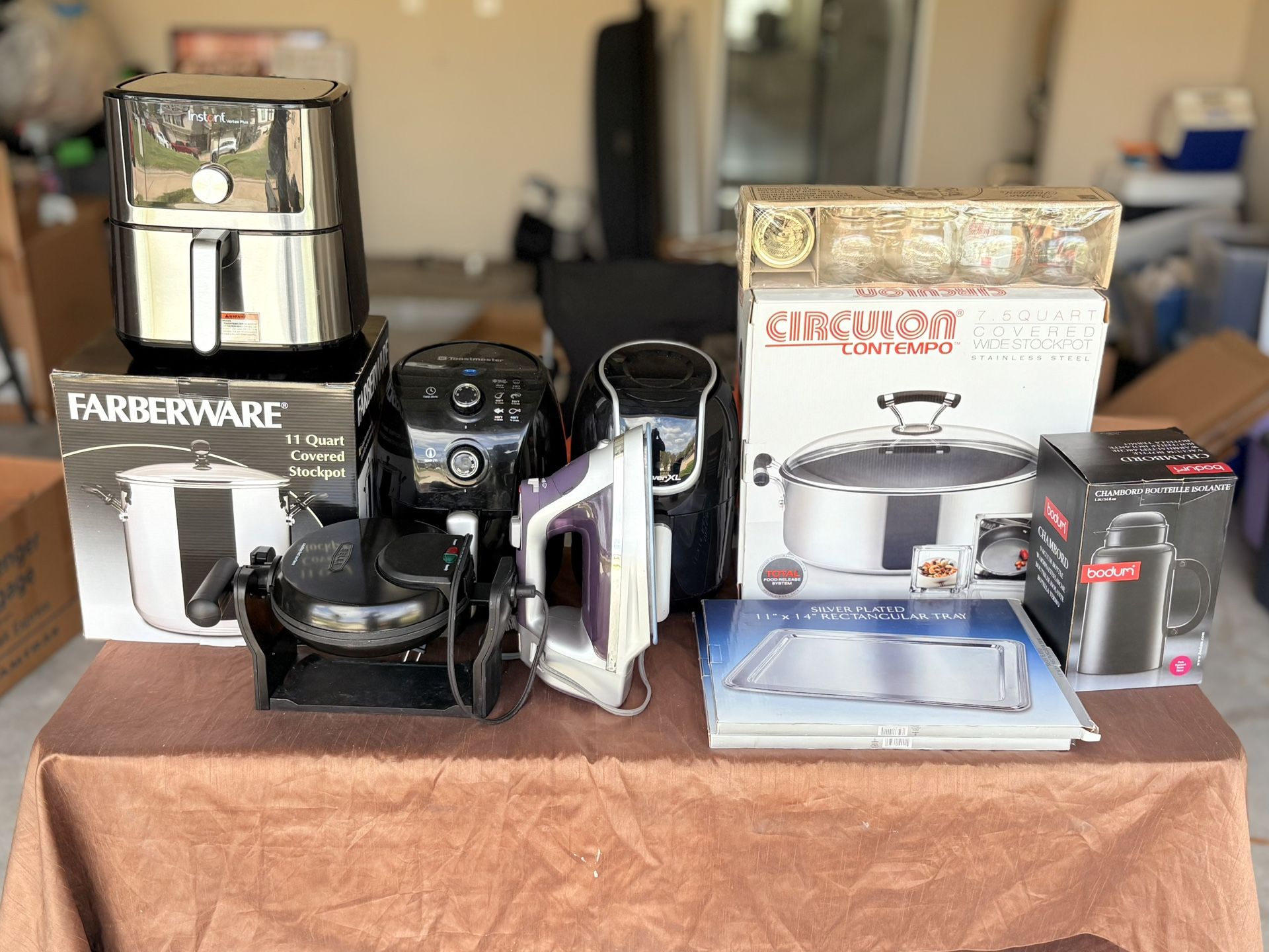 Read Description! Household Items: Air Fryers, Waffle Maker, Stockpots, Trays, Iron and much more!