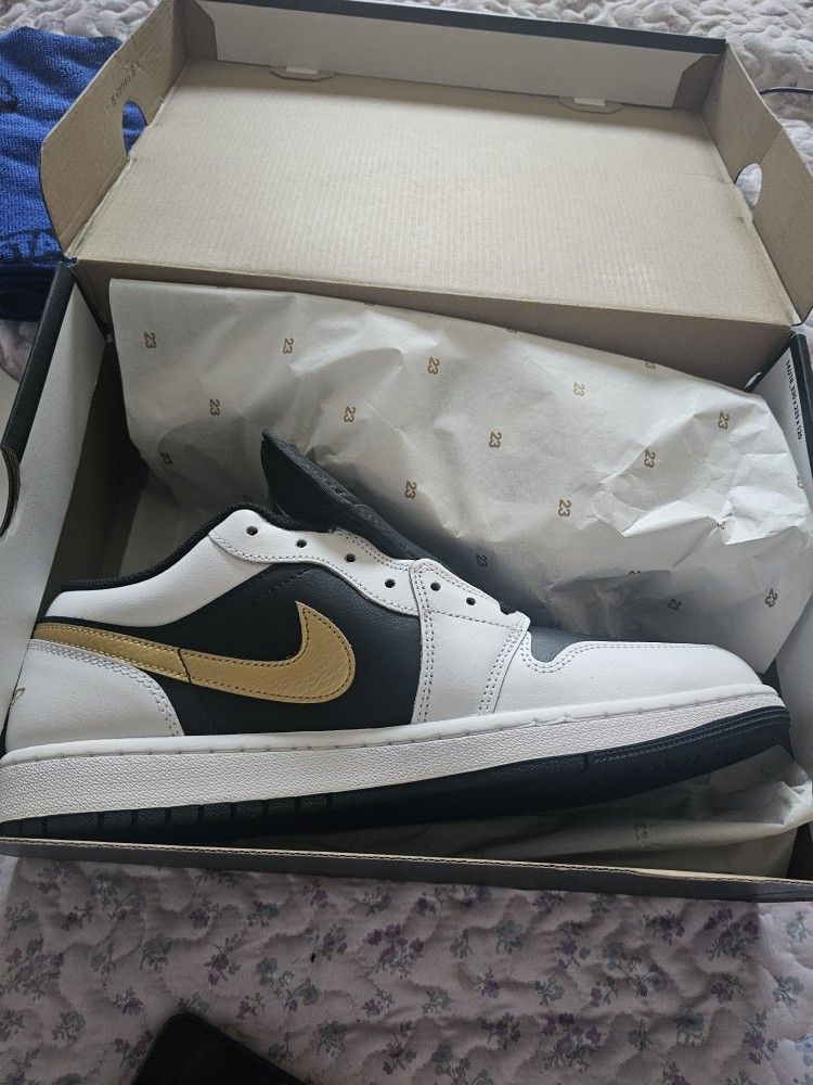 jordan 1 Lows Brand New