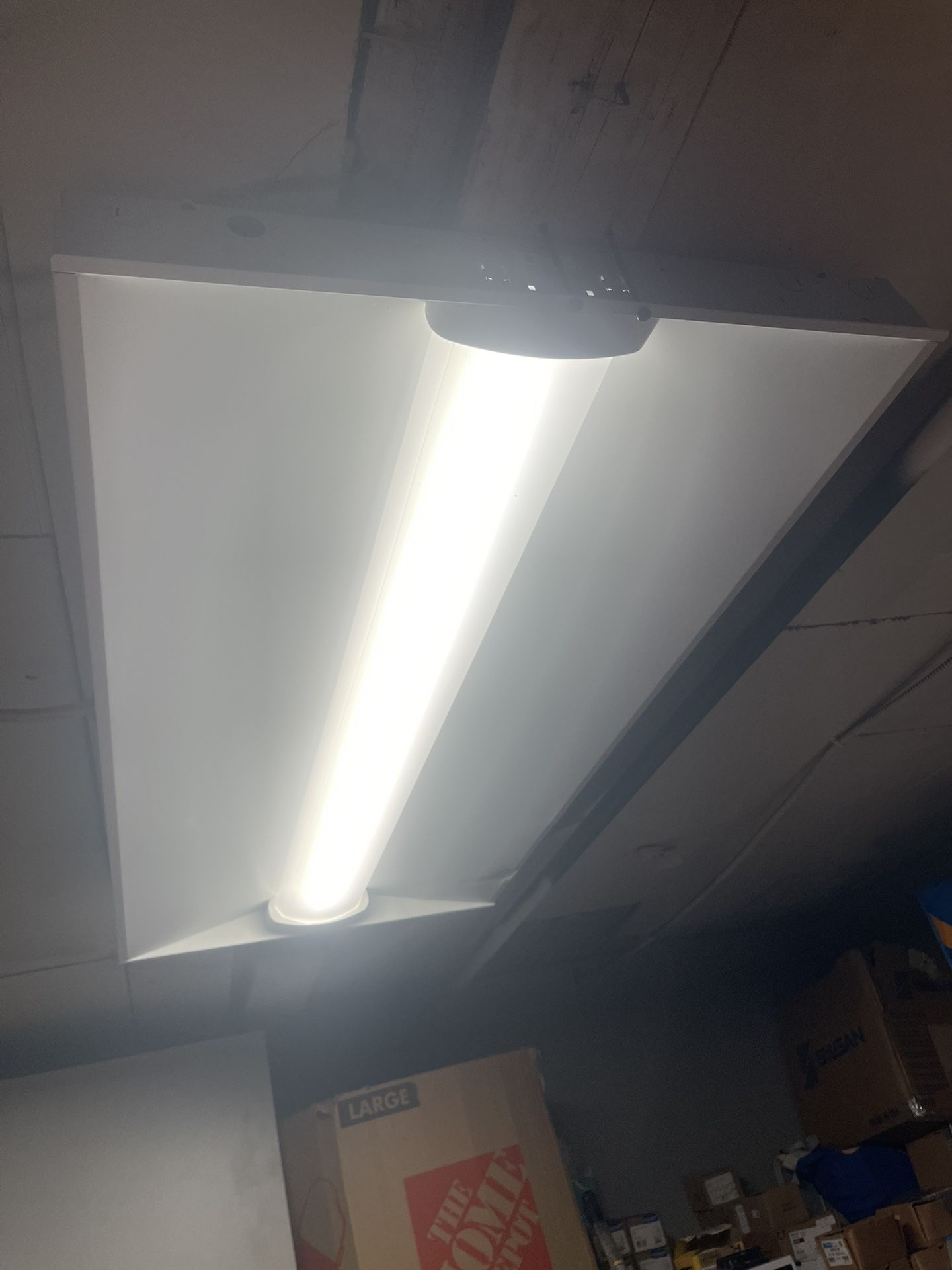 C commercial lights for warehouse basement stores gas stations anywhere you wanna use it