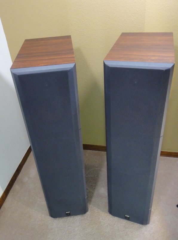 Rare Vintage Bowers & Wilkins B&W DM 640 Tower Speakers -Near MINT
