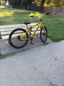 SE Bikes High Riderz Chasin Chicken Bike looking for trades up to a macfox x1s