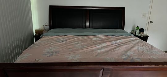 King size bed