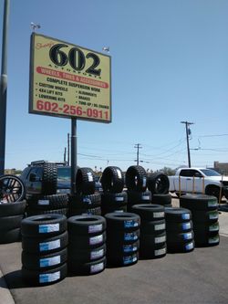 Off-Road Bundle, 33x12.50r20 Ironman MT, 20x10 Center Line Wheels, Level Kit, Alignment