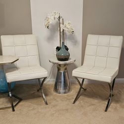 Dual Modern White Sitting Chairs