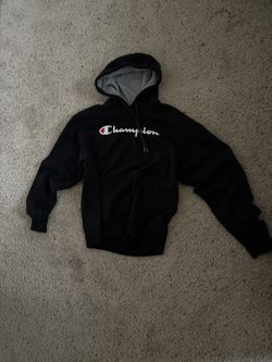 Champion Medium Hoodie
