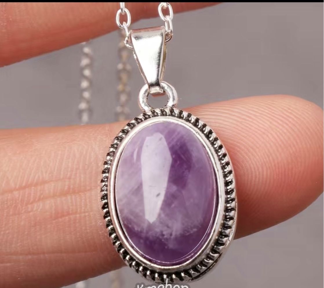 Ur Purple Pendent Necklace