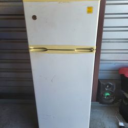 Mini Refrigerator/ Freezer- RV