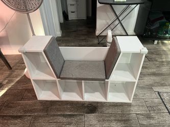 Bookshelf for toddler