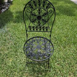 ANTIQUE WROUGHT IRON CHAIR WITH OR WITHOUT PAD 
