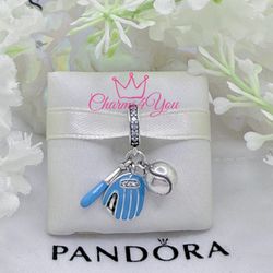 Adorable Charm de plata 925 para pulsera Pandora Momentos.