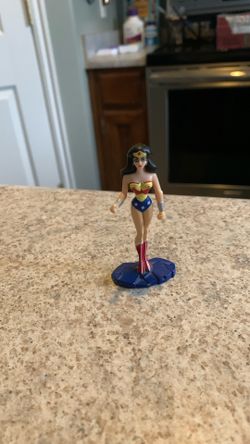 Wonder Woman Figure