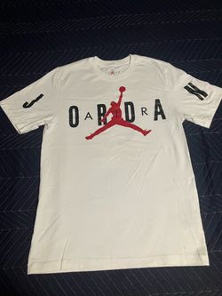 $15, Men’s Jordan shirt size Small