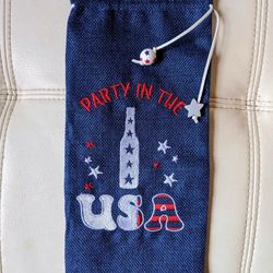 Blue, White And Red "Party in the USA" Bottle Holder