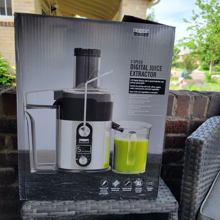 Buy the Bella Pro Series 5-Speed Digital Juice Extractor