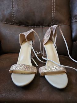 Women's heels glittery size 10