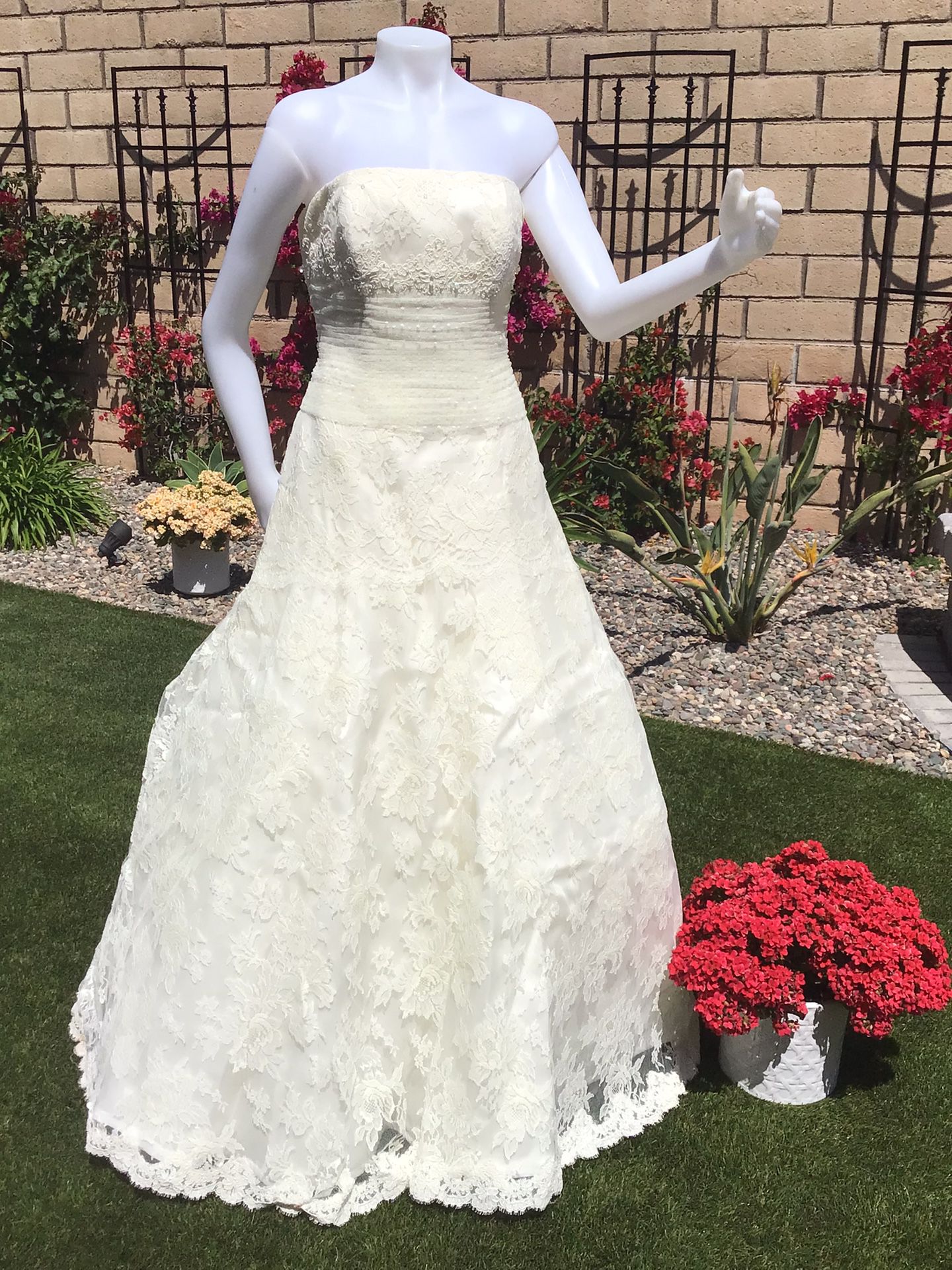 Edgardo Bonilla Swarovski Crystal Wedding Dress Size 10