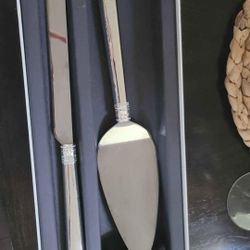 Vera Wang Cake And Knife Set