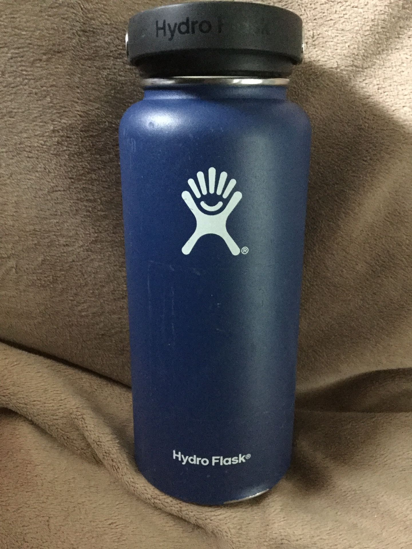 Hydro Flask 32oz wide mouth Navy