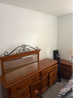 Bedroom set + accessories
