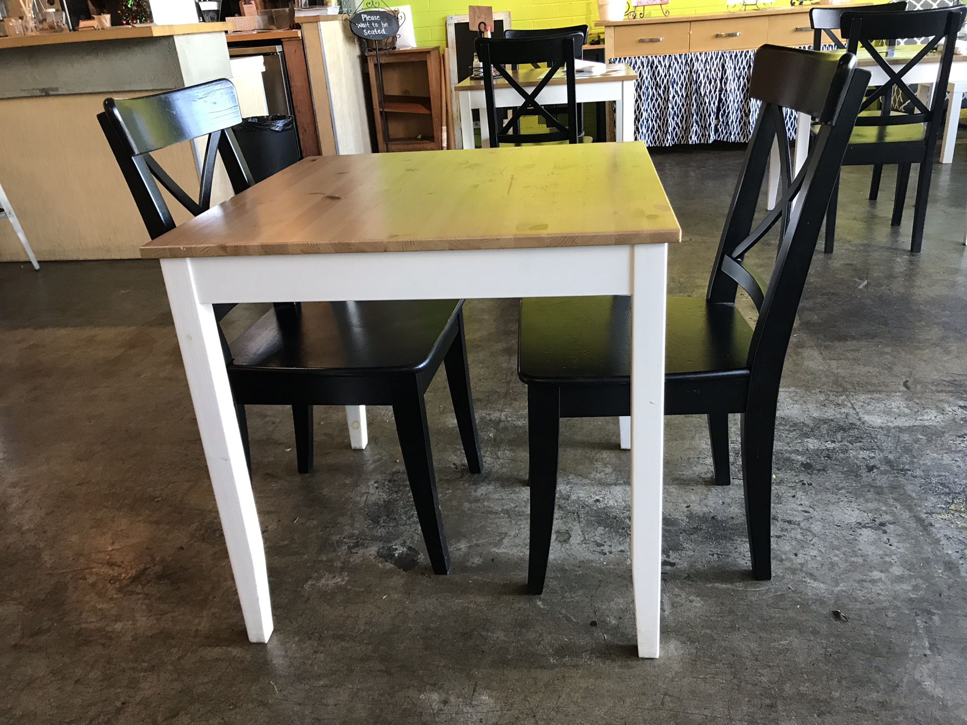 Wood Table + 2 chairs