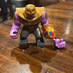 Lego Thanos mech