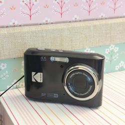 Kodak PixPro FZ45 Compact Digital Camera