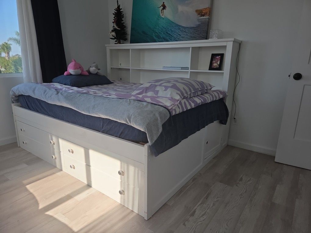 Double size Bed with comfortable mattress