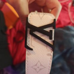 White Lv Belt 