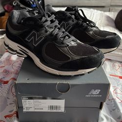 NEW BALANCE 200R BLACK SIZE 9.5 MENS