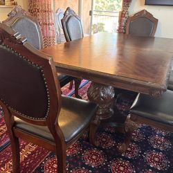 Elegant Solid Wood Dining Table Set – 6 Chairs – Excellent Condition