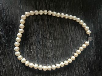 White Round Pearl Beaded Strand Necklace, Bead Chain, No Stone