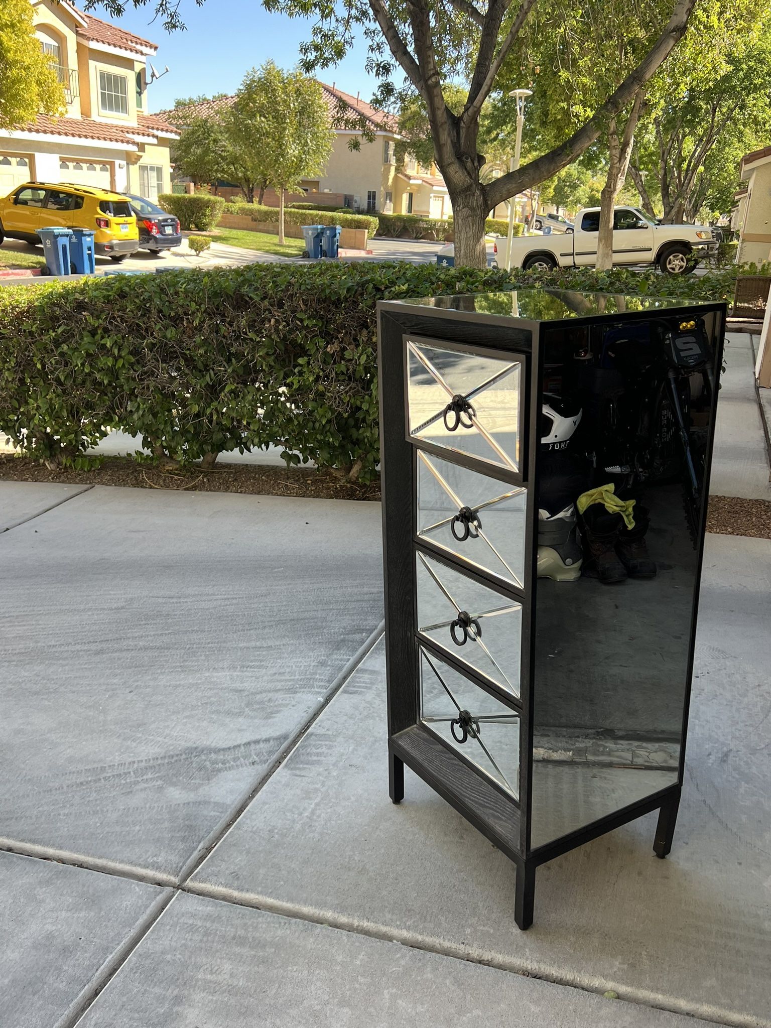 Mirror Dresser