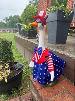 Porch Goose