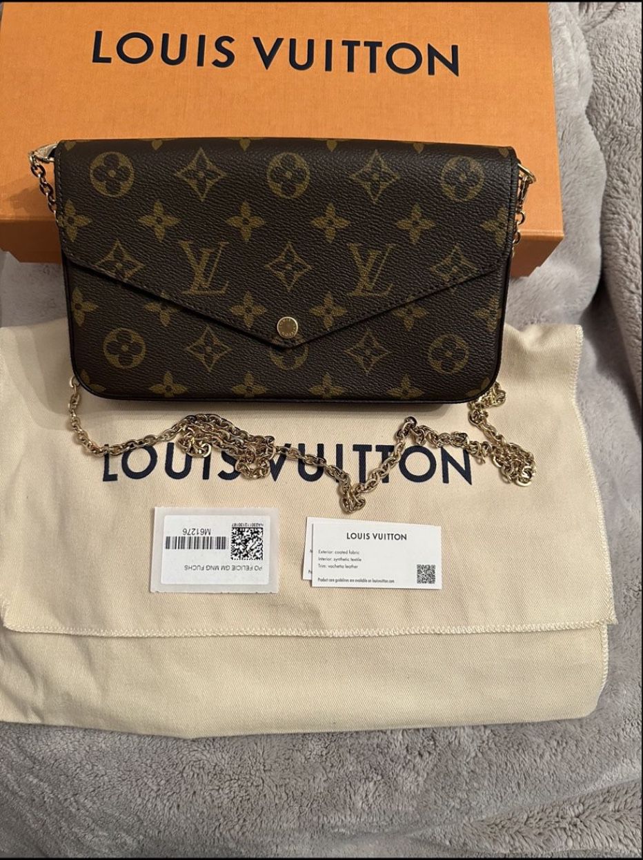 Louis Vuitton Crossbody Bag for Sale in Montclair, CA - OfferUp
