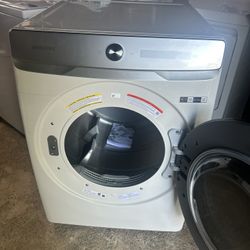 7.5 cu. ft. Smart Stackable Vented Electric Dryer with Smart Dial and Super Speed Dry in Ivory Used with 3 months warranty include delivery and instal