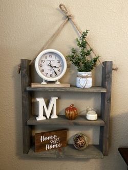 Hanging ladder shelf