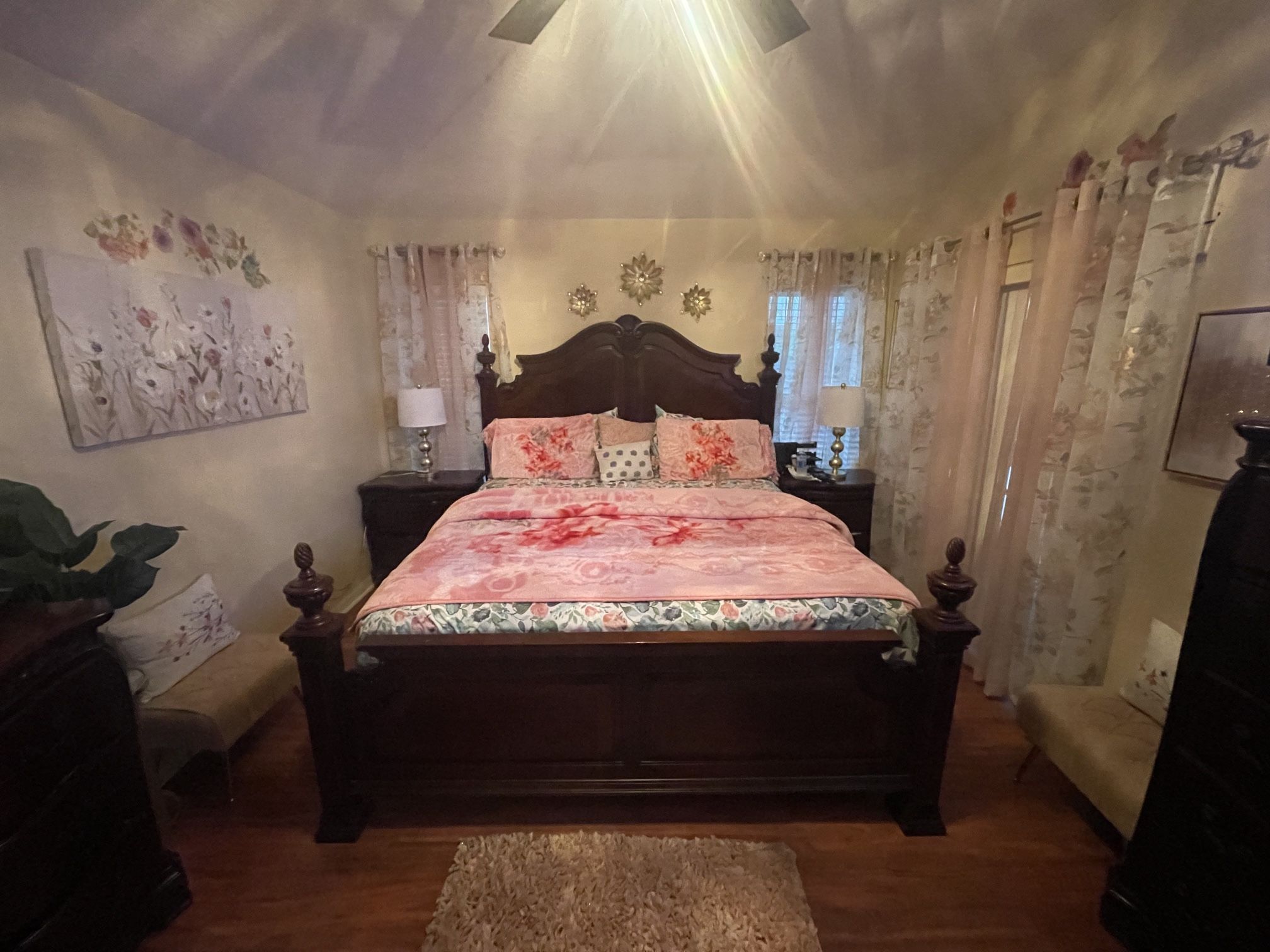 5 Piece Hardwood King Size Bedroom Set
