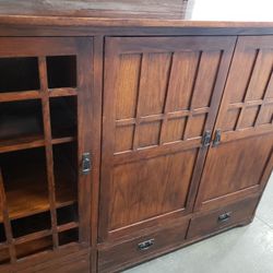 Entertainment Center/ Tv Stand 