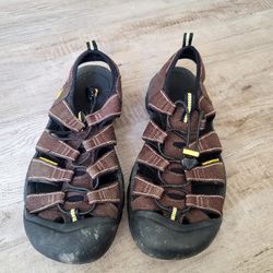Keen Newport H2 Men's Size 10 Sandals Water Shoe