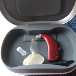 For Sale Set Of Hearing Aids 