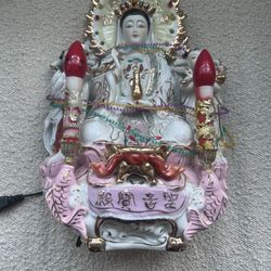 Porcelain Guan Yin