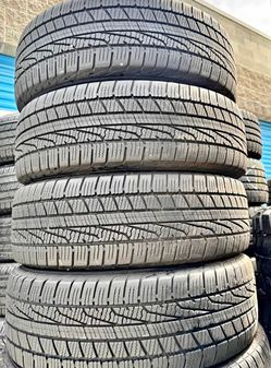 225 65 17 Goodyear tires Con 80% de Vida Las 4