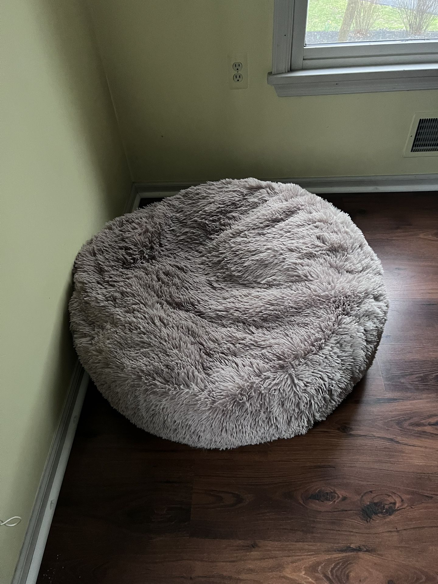 Fluffy Dog Bed - New