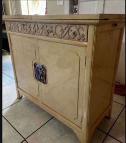Vintage Henredon Plan 2 by Roy Coleman Asian-style faux goatskin lacquered bar buffet